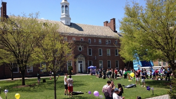 MANHATTAN UNIVERSITY - NEW YORK CALLING